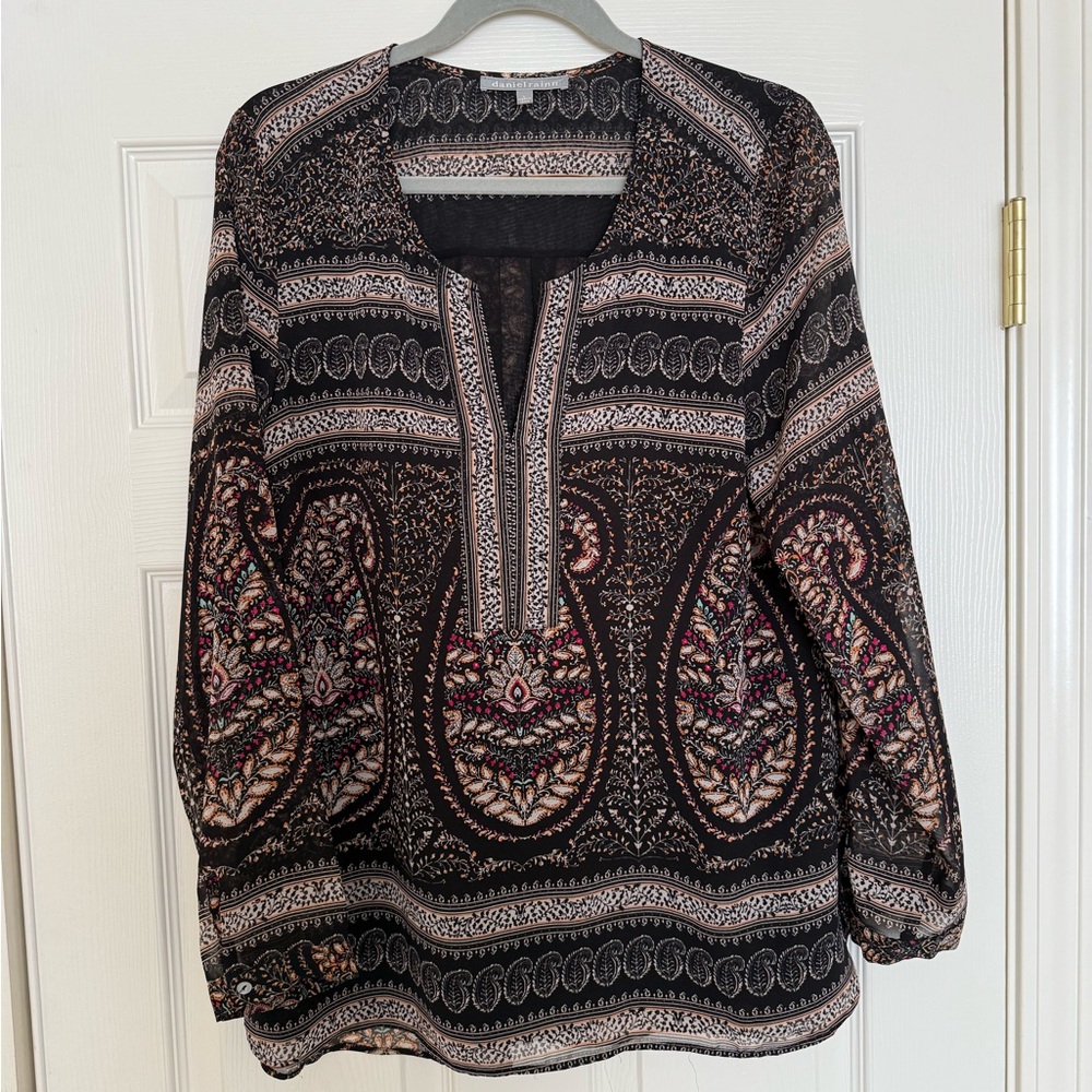 Daniel Rainn Black and Pink Graphic Long Sleeve Blouse